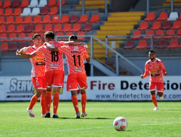 Cobreloa derriba al líder Puerto Montt y sigue luchando por el anhelado ascenso