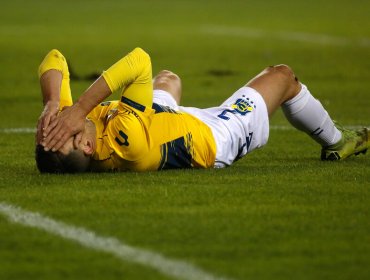 Everton pierde a joven defensor por lo que queda del Campeonato tras sufrir grave lesión