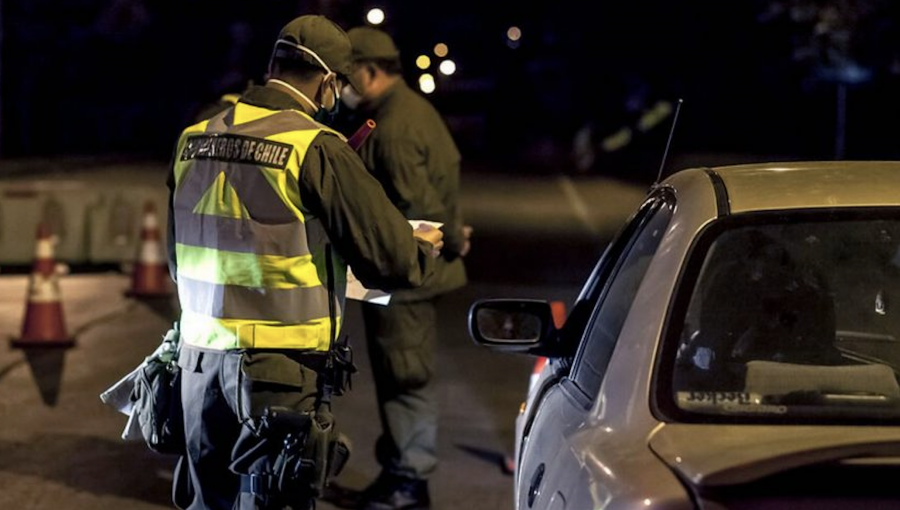 La noche de furia de funcionario municipal: condujo en estado ebriedad, opuso resistencia y amenazó a carabineros