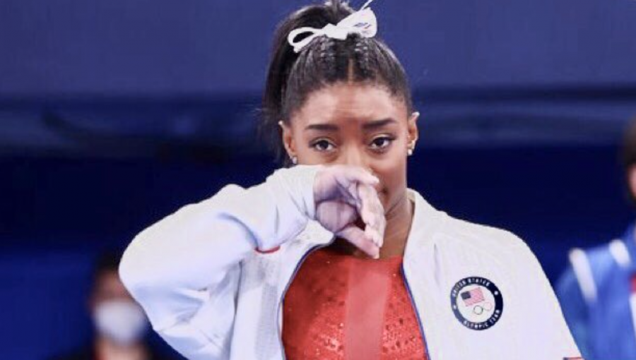 Simone Biles abandona la final por equipos y abre ola de especulaciones