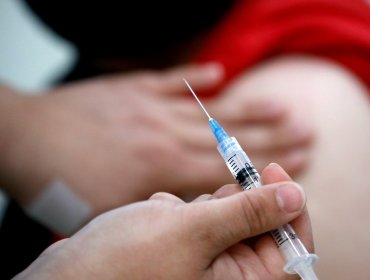 22 personas fueron inoculadas por error con dosis extra de la vacuna Sinovac en Calle Larga