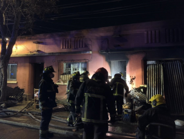 Hallan muerto a un hombre de 82 años tras la remoción de escombros por incendio de su casa en Santiago