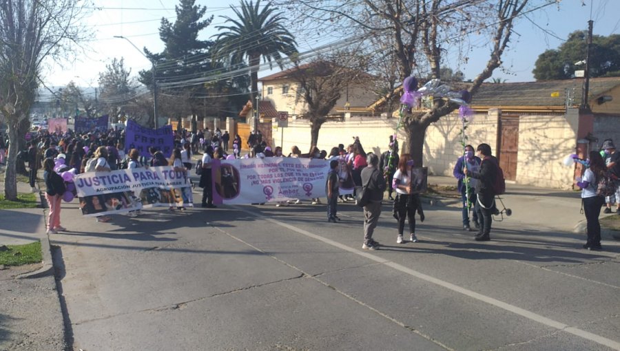 Cientos de personas marcharon por Villa Alemana para conmemorar un año del crimen de Ámbar Cornejo