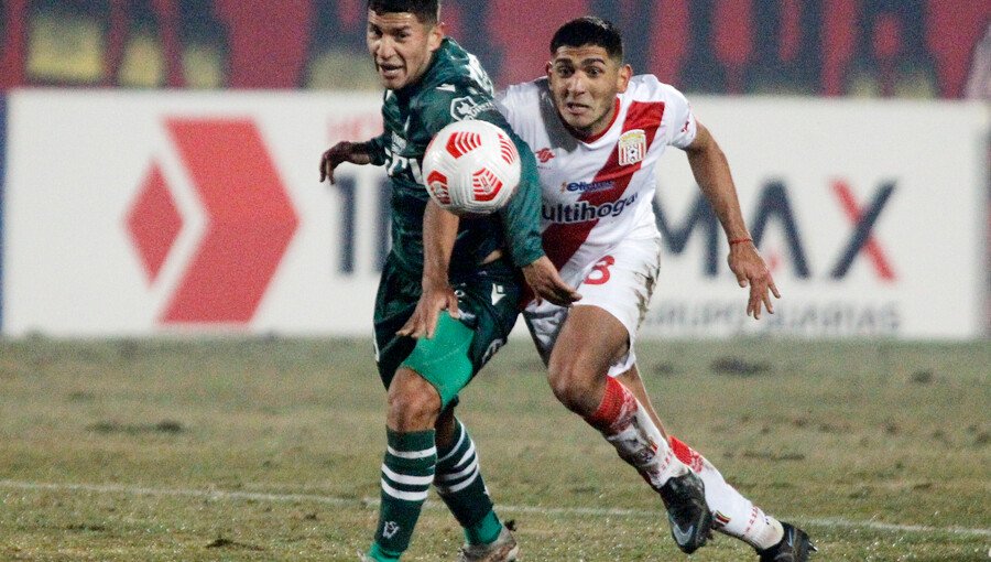 Curicó le ganó el duelo de necesitados a un S. Wanderers que se hunde en la tabla