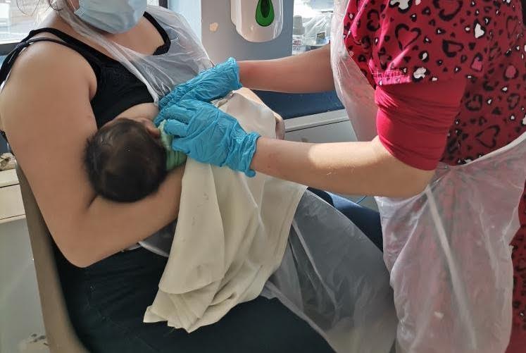Hospital van Buren aborda desafíos de lactancia materna en tiempos de pandemia