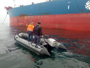 Armada activa protocolos de contingencia por "derrame menor" de diésel en la bahía de Quintero