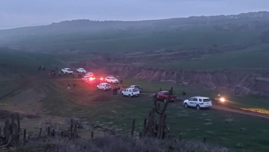 Encuentran cuerpo que correspondería a uno de los pescadores que naufragaron en Bucalemu