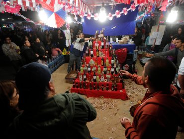 Alcaldesa de Ñuñoa priorizará la "economía local" por sobre las tradicionales fondas