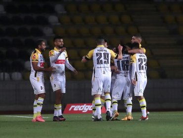 Coquimbo goleó a Fernández Vial y se enfrentará a Everton en semis de Copa Chile