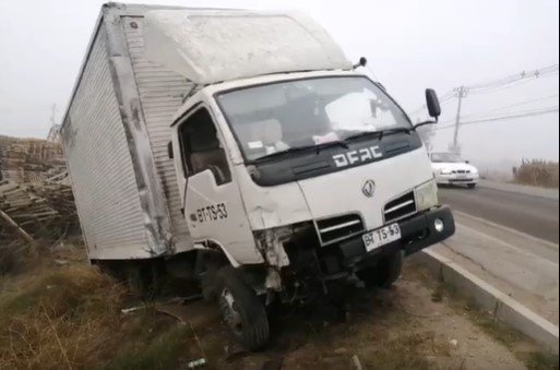 Delincuente termina con fractura expuesta en su pierna tras saltar de camión que había robado en Lampa