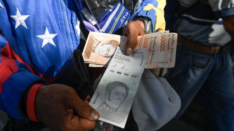 Venezuela le quitará seis ceros a su moneda y el bolívar soberano se llamará bolívar digital