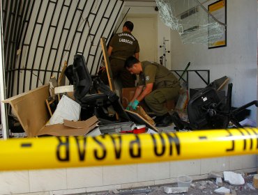 Alunizaje en supermercado de Recoleta: Delincuentes robaron bebidas energéticas y alcohol