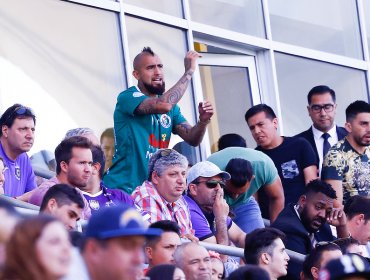 Arturo Vidal confiesa que volverá a Colo-Colo, pero que se retirara en Rodelindo Román
