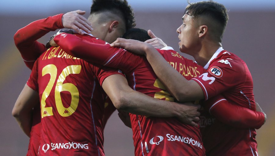 Unión Española vuelve a los triunfos al derrotar con propiedad a Ñublense