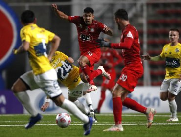 Unión La Calera sacó de la punta a Colo Colo al derrotar a Everton por la mínima