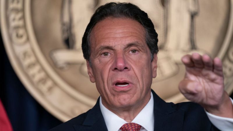 Gobernador de Nueva York renuncia tras acusaciones de acoso sexual en su contra