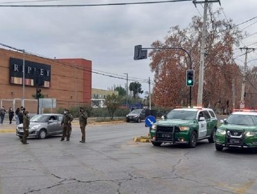 Con arraigo nacional y firma mensual queda trabajador que dio falsa alarma de bomba al interior del mall de Los Andes