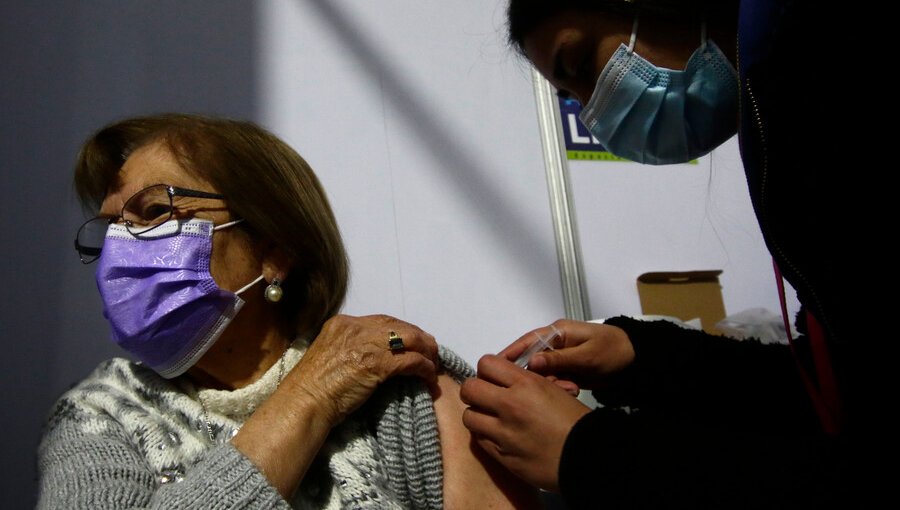 Cerca de 65 mil personas fueron vacunadas en la primera jornada de dosis de refuerzo contra el Covid-19