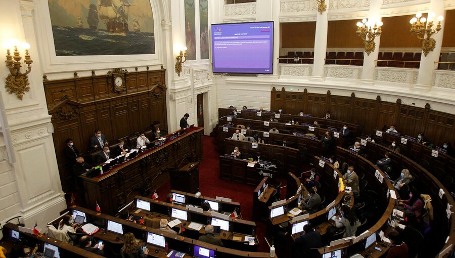 Eliminación del concepto de "República de Chile" del Reglamento de la Convención Constitucional genera polémica