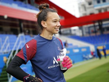 UEFA nominó a Christiane Endler para pelear por ser la mejor arquera de Europa