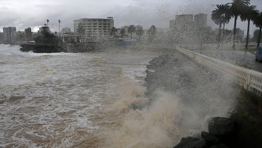 "A ratos será torrencial": Pronostican doble sistema frontal para la región de Valparaíso con las lluvias "más importantes del invierno"