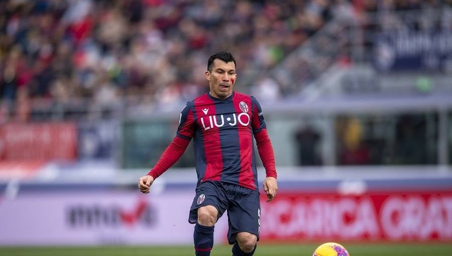 Gary Medel suma minutos en la sorpresiva eliminación del Bologna de Copa Italia