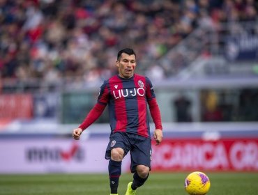 Gary Medel suma minutos en la sorpresiva eliminación del Bologna de Copa Italia