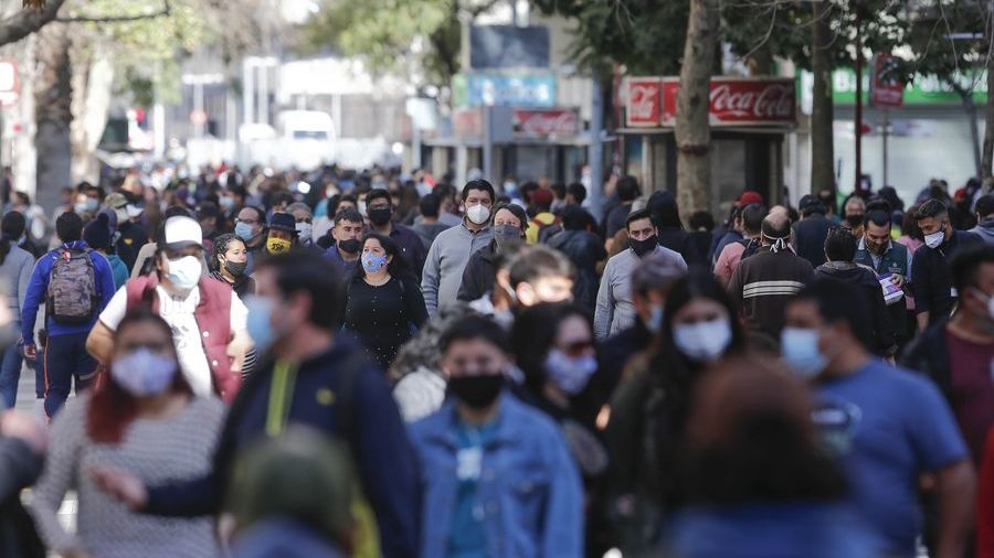 Informe Epidemiológico: Chile registra menos de 8 mil casos activos de Covid-19 por primera vez desde mayo de 2020