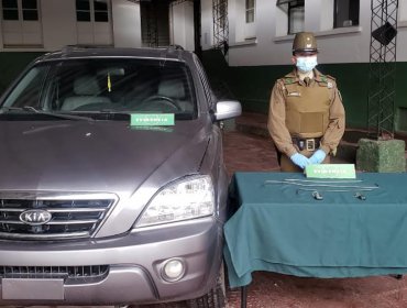 Sorprenden a dos personas intentando robar en automóviles estacionados en sector comercial de Los Andes