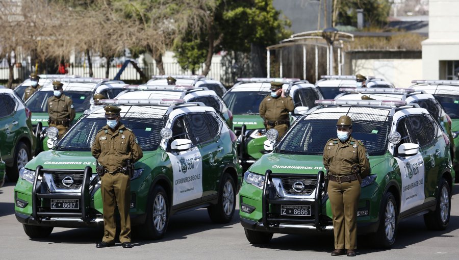 Presidente Piñera entrega flota de 666 nuevos vehículos policiales a Carabineros