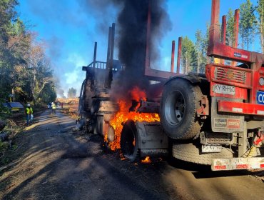 Ataque en Lumaco termina con dos maquinas agrícolas incendiadas y una robada