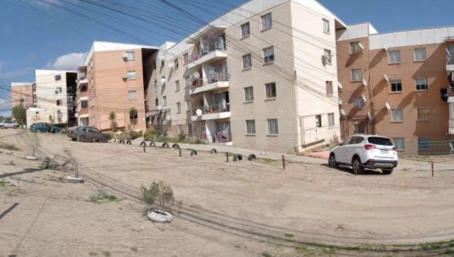 Vecinos de conjunto habitacional «Los Lirios» de Quilpué obtienen subsidio para mejorar sus viviendas