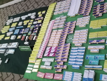Incautan $3 millones en medicamentos y cigarrillos que mujer vendía en la vía pública de Viña del Mar