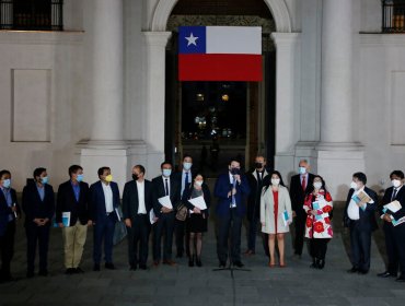 Gobernadores regionales se reunieron con el presidente Piñera en medio de cuestionamientos sobre atribuciones y descentralización