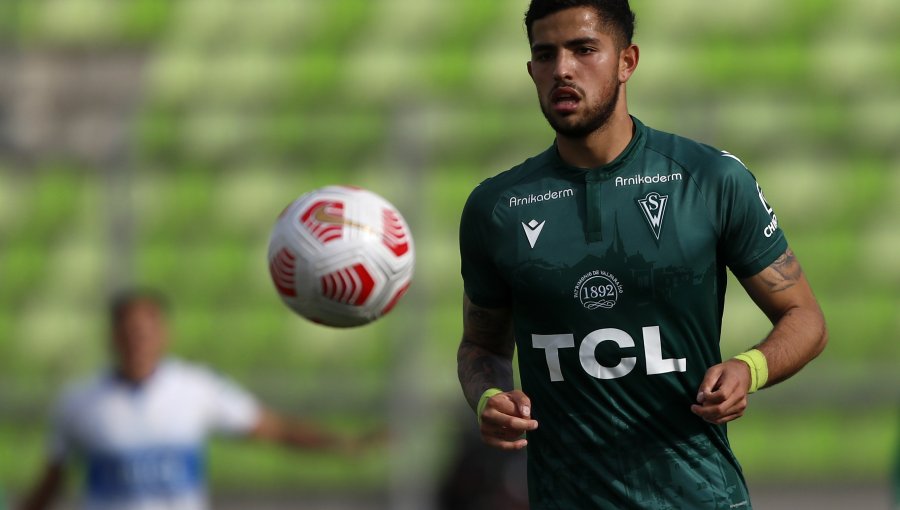 La esperanza verde: Daniel González y su éxito como juvenil en cancha defendiendo al Wanderers