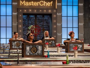 Nueva eliminada de "MasterChef Celebrity" se despide con beso en la boca del chef Rausch