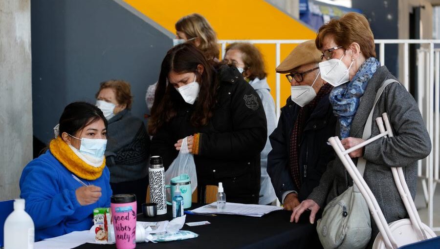Centros municipales de Salud atenderán con turnos éticos en Viña este miércoles: vacunación, sólo hasta el mediodía