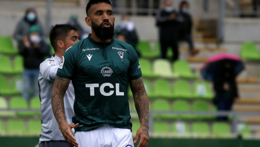 Ronnie Fernández y presente de Wanderers: "Sólo pido que nos dejen luchar"