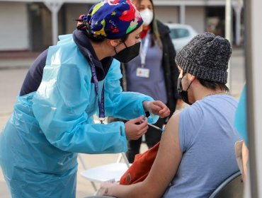 Valparaíso entrega propuesta al Ministerio de Salud para mejorar proceso de vacunación en Fiestas Patrias