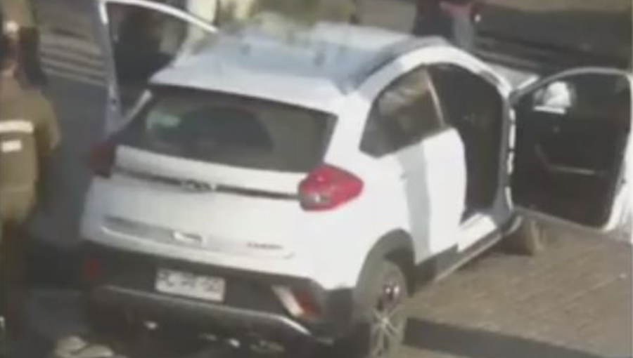 Seis menores protagonizan cinematográfica persecución tras violento robo de un automóvil en Renca