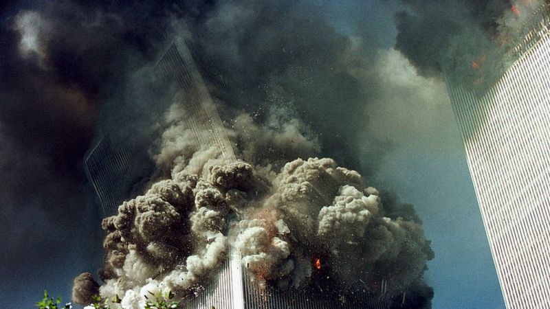 Las dos causas científicas por las que se cayeron las Torres Gemelas tras el impacto de los aviones el 11 de septiembre de 2001