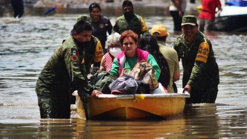 Graves inundaciones causan la muerte de 17 personas en un hospital de México tras el corte en el suministro de oxígeno