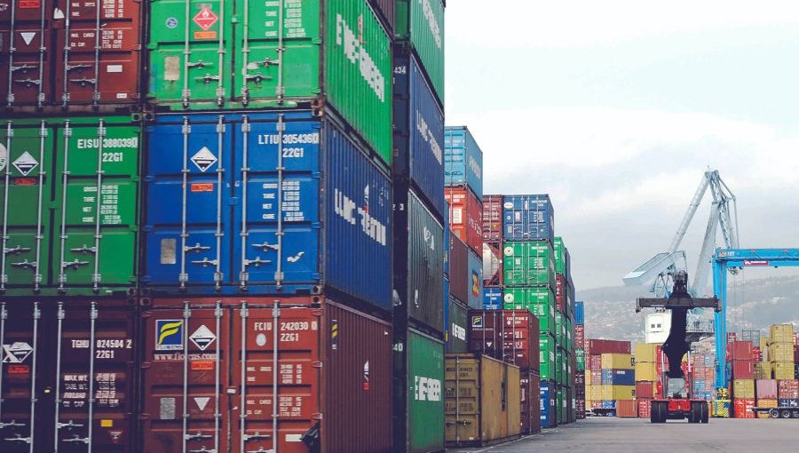 Comercio exterior de Chile alcanza los US$ 117.972 millones e importaciones nacionales crecen 50% en 2021