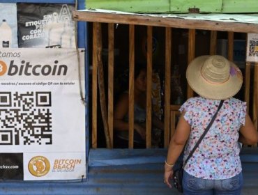 El Salvador se convierte en el primer país del mundo en adoptar el bitcoin como divisa de curso legal