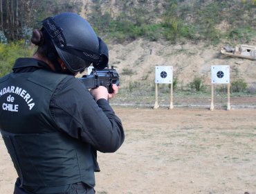 Capacitan en uso de armamento a gendarmes recién llegados a unidades de la región de Valparaíso