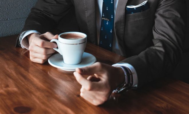 Tres cafés al día: Método para prevenir la tercera enfermedad más letal en los varones