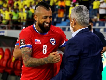 Reinaldo Rueda se mostró emocionado por cálido saludo de seleccionados chilenos