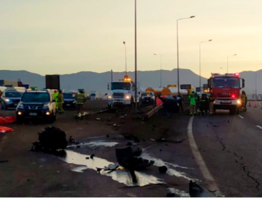 Doble accidente de tránsito en Alto Hospicio dejó tres fallecidos y tres heridos