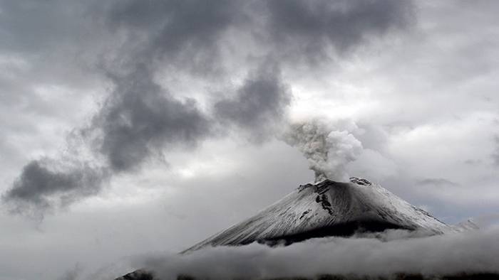 ¿Hay una base alienígena dentro del volcán Popocatépetl?