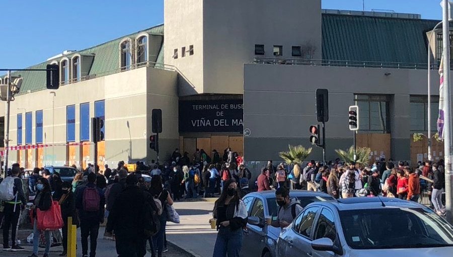 Masivo operativo: Objeto sospechoso provocó la evacuación del terminal de buses de Viña del Mar